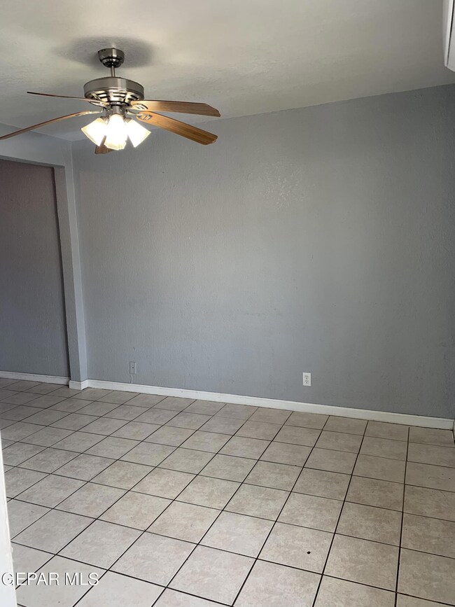 4022 Taylor Ave unit 5, El Paso, TX 79930 - photo 3