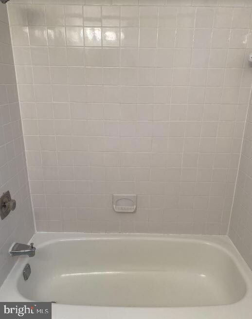 4666 34th St S unit A1, Arlington, VA 22206 - photo 7