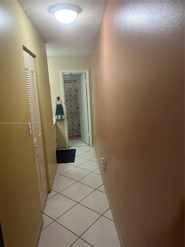 1900 W 54th St unit 113, Hialeah, FL 33012 - photo 5