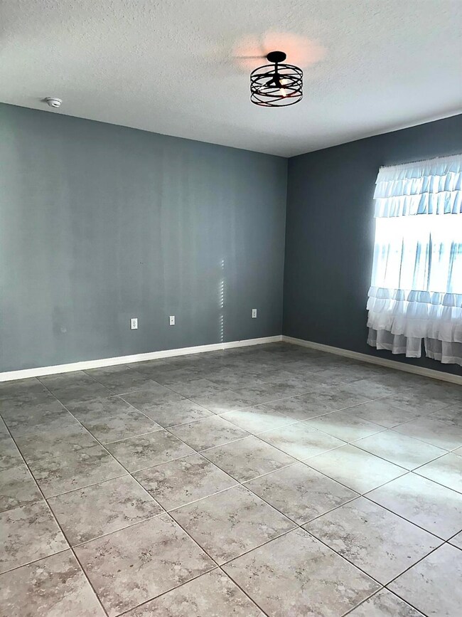 1641 SW Victor Ln, Port Saint Lucie, FL 34984 - photo 6