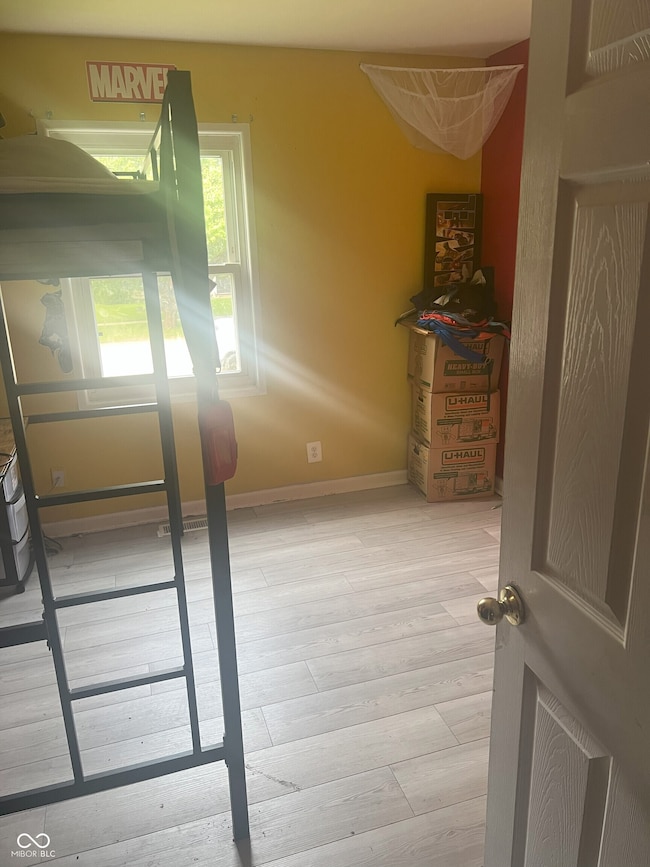 3570 Decamp Dr, Indianapolis, IN 46226 - photo 5