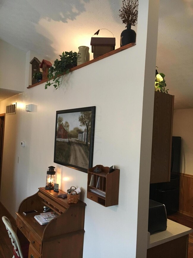 1103 Rendezvous Ln, Columbus, OH 43207 - photo 3