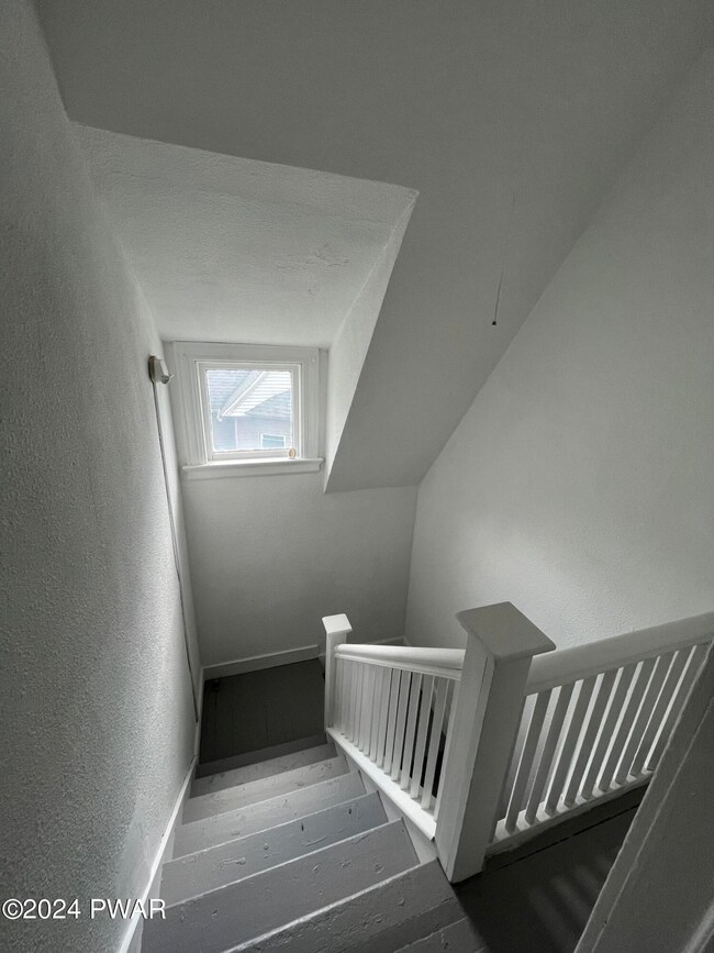 2087 N Main Ave, Scranton, PA 18508 - photo 4