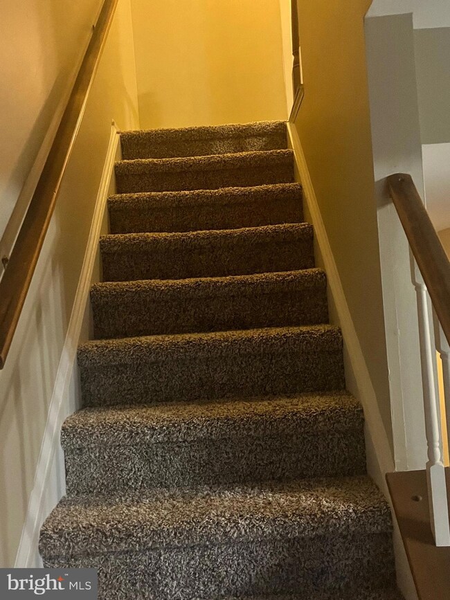 9064 Mcrae Ct, Manassas, VA 20110 - photo 2