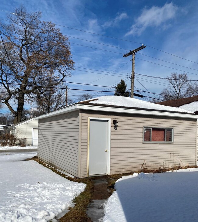 714 W Main St, Griffith, IN 46319 - photo 7