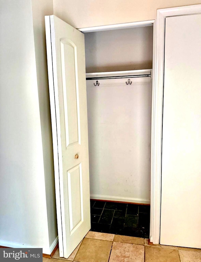 2045 N Glebe Rd, Arlington, VA 22207 - photo 6