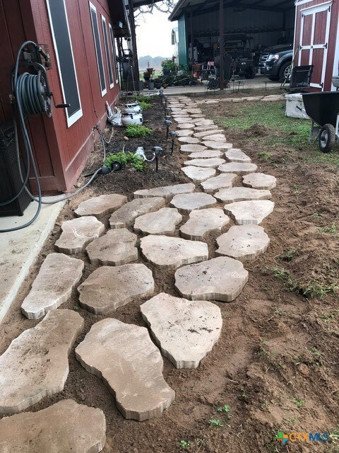 unlisted-address, Nixon, TX 78140 - photo 4