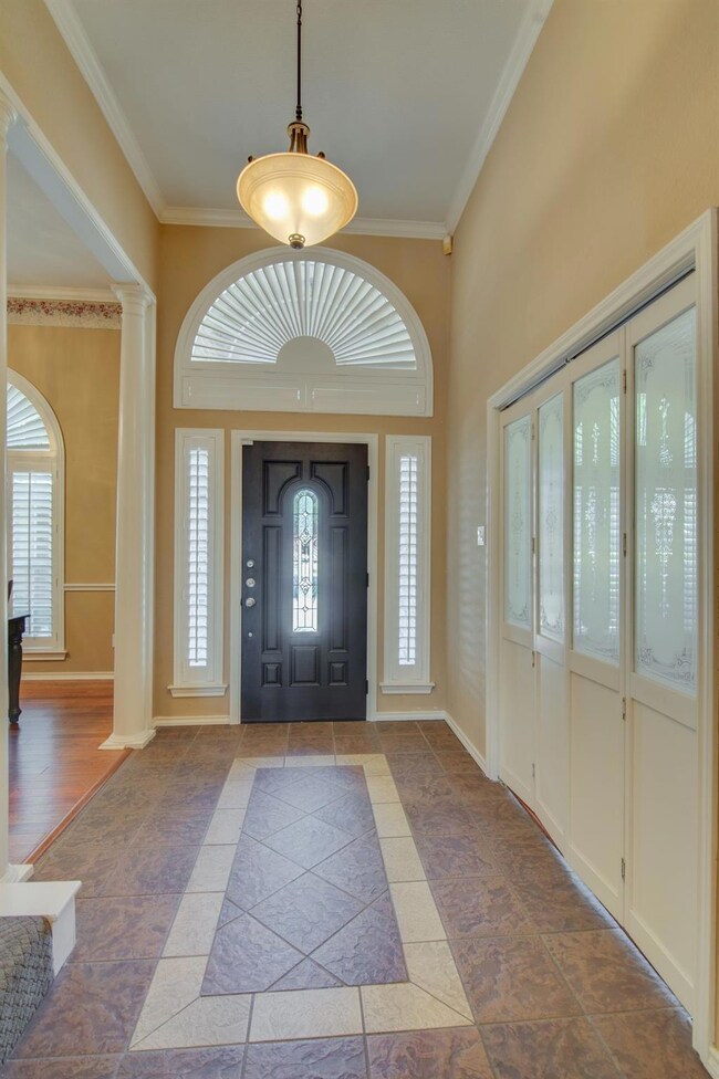 7900 Bridlewood Dr, North Richland Hills, TX 76182 - photo 5