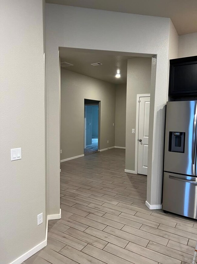 1416 Derrick Ave, Odessa, TX 79765 - photo 5