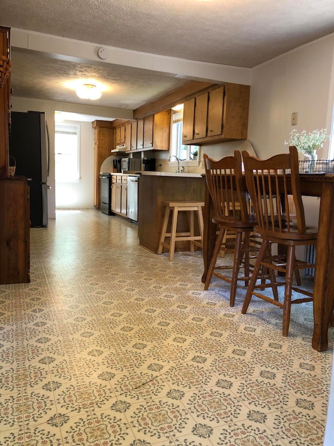 52 Lenox St, Sanford, ME 04073 - photo 7