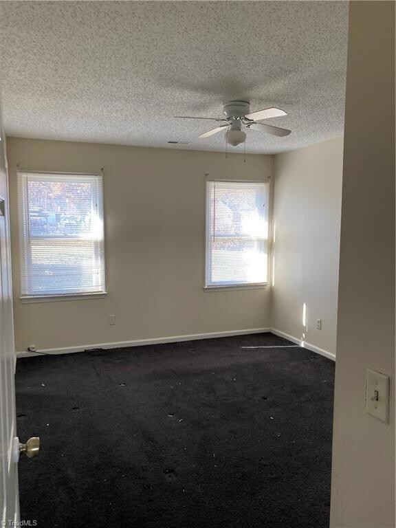 Primary bedroom-large walkin closet