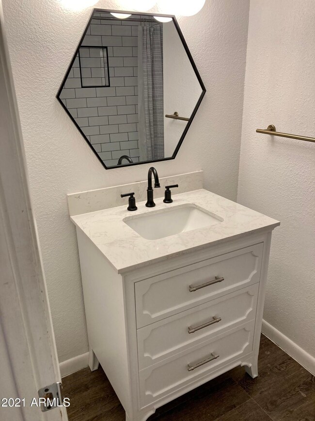 #2 bath sink