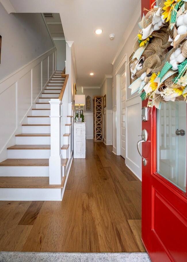 6. Foyer