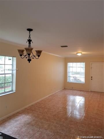 2260 SW 86th Way unit 2260, Miramar, FL 33025 - photo 2