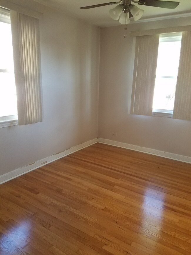 1349 Westchester Blvd, Westchester, IL 60154 - photo 6