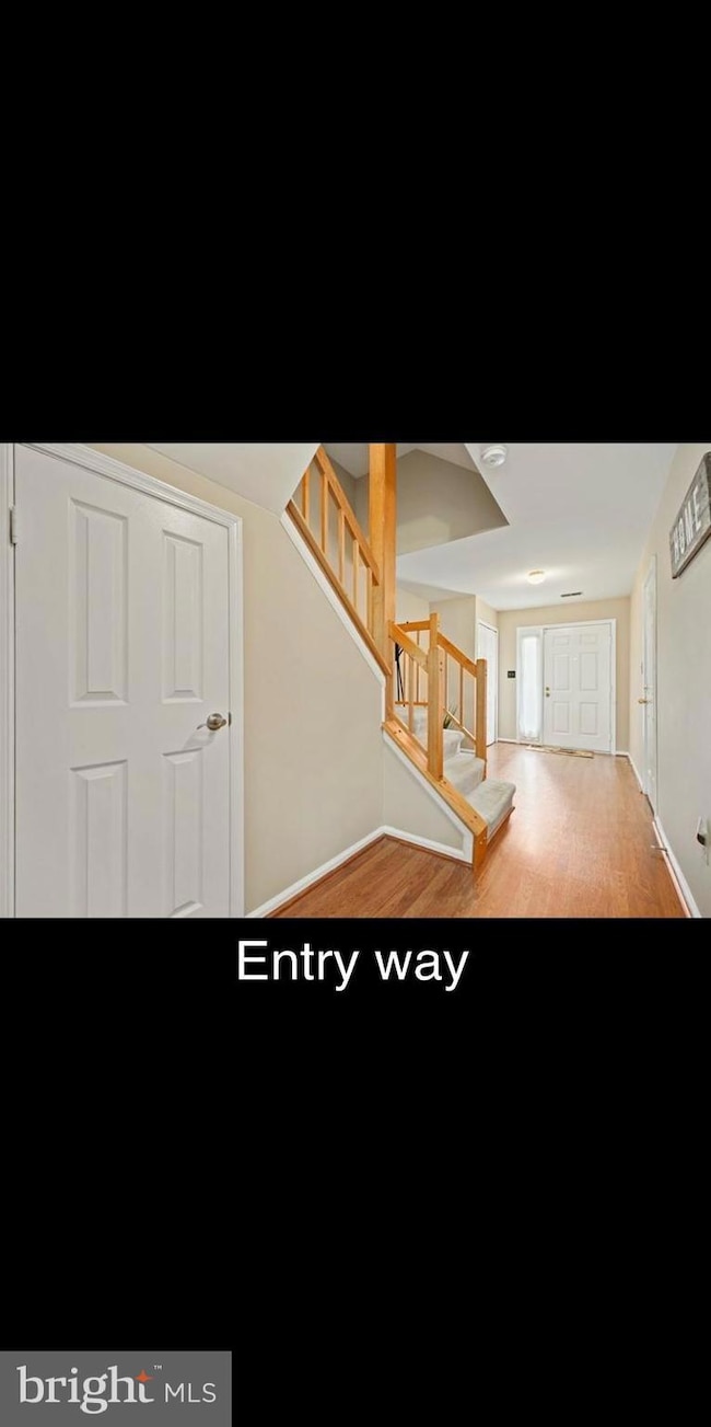 9630 Hadleigh Ct, Laurel, MD 20723 - photo 2