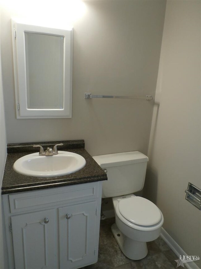 2916 Shalimar Cir, Fort Wayne, IN 46808 - photo 5