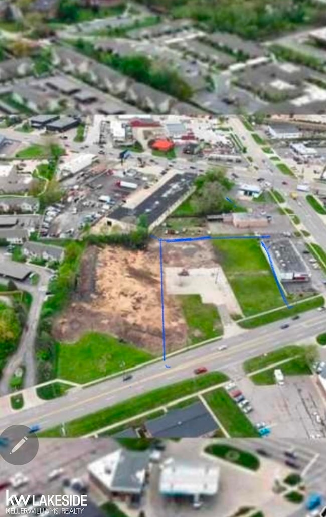 30935 Utica Rd, Roseville, MI 48066 - photo 5