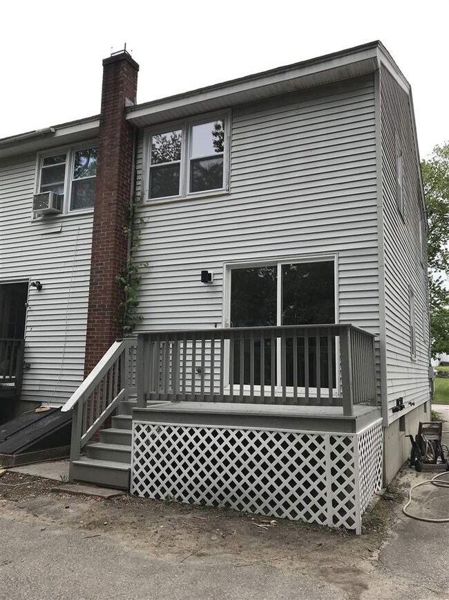 103 Glendale Ave, Manchester, NH 03103 - photo 2