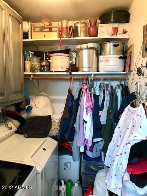 COLBY LAUNDRY STORAGE