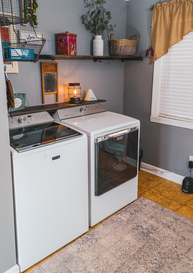 8704 Sevierville Pike, Knoxville, TN 37920 - photo 5