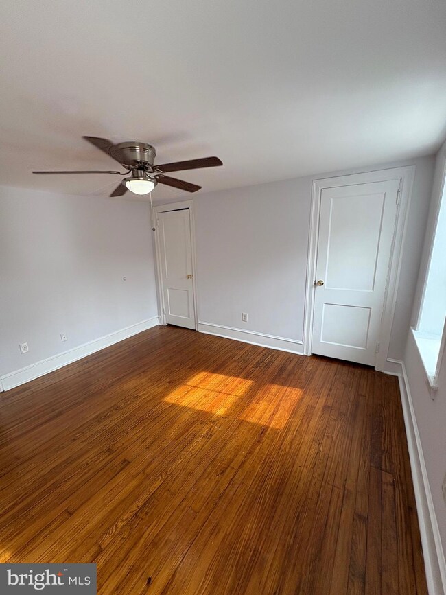 116 Grape St unit 4, Philadelphia, PA 19127 - photo 7