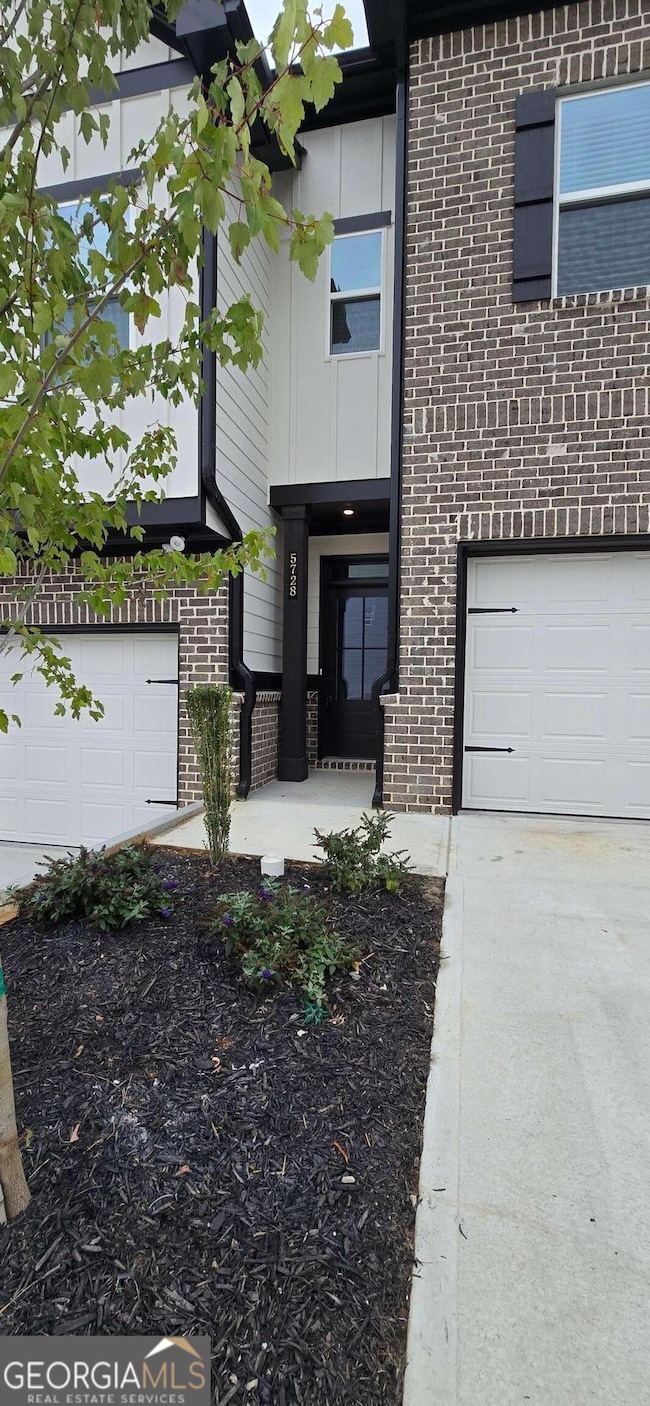 5728 Urban Village Way, Tucker, GA 30084 - photo 3