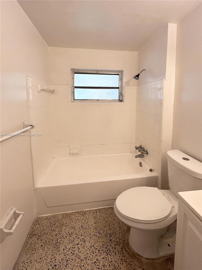 699 NE 86th St unit 3, Miami, FL 33138 - photo 5