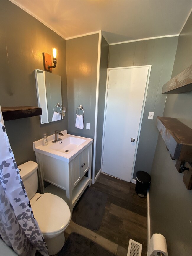 1615 E 33rd St, Marion, IN 46953 - photo 2