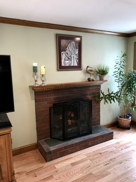 5 Swenson Cir, Walpole, MA 02081 - photo 6