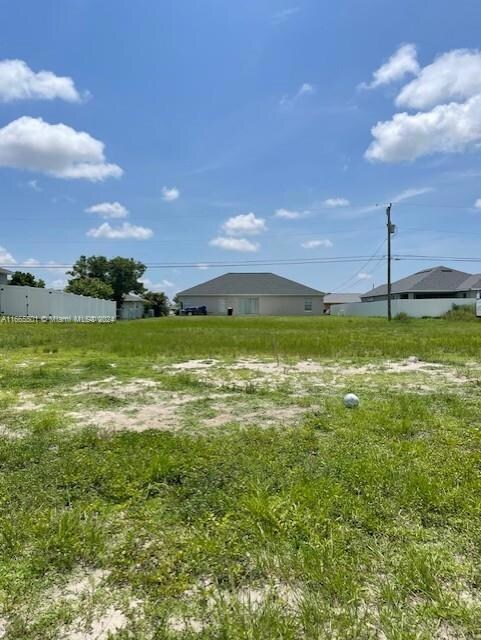 2702 NE NE 7th Ave, Cape Coral, FL 33909 - photo 4