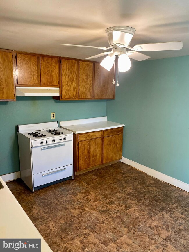 4856 Kings Hwy, Colonial Beach, VA 22443 - photo 7