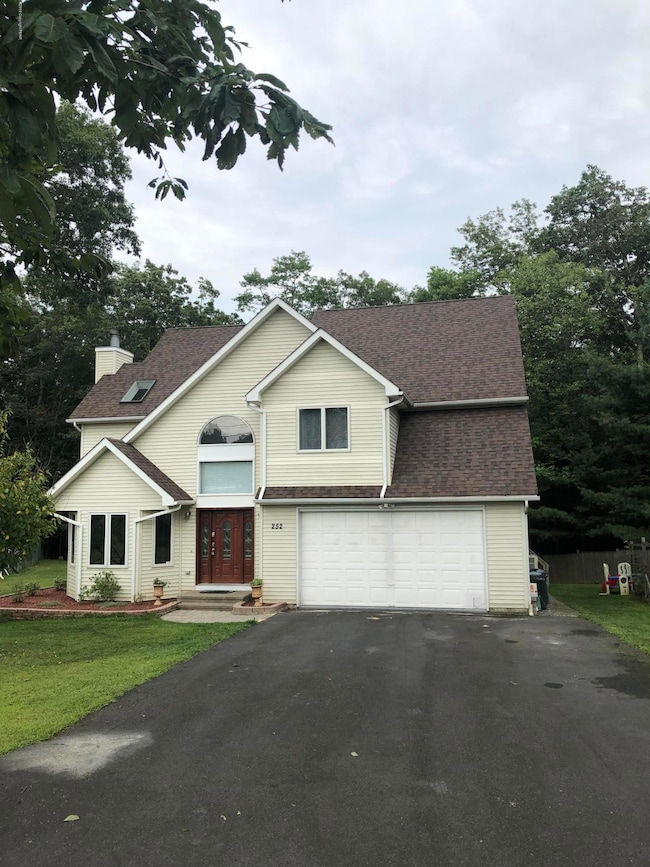 252 Mount Effort Dr, Effort, PA 18330 - photo 2