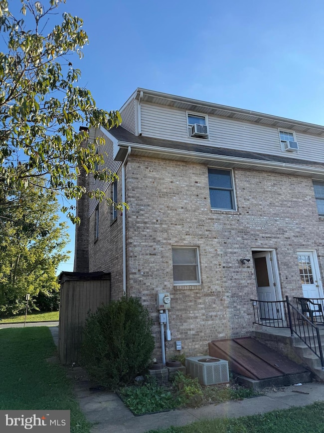 1015 E Walnut St, Lancaster, PA 17602 - photo 4