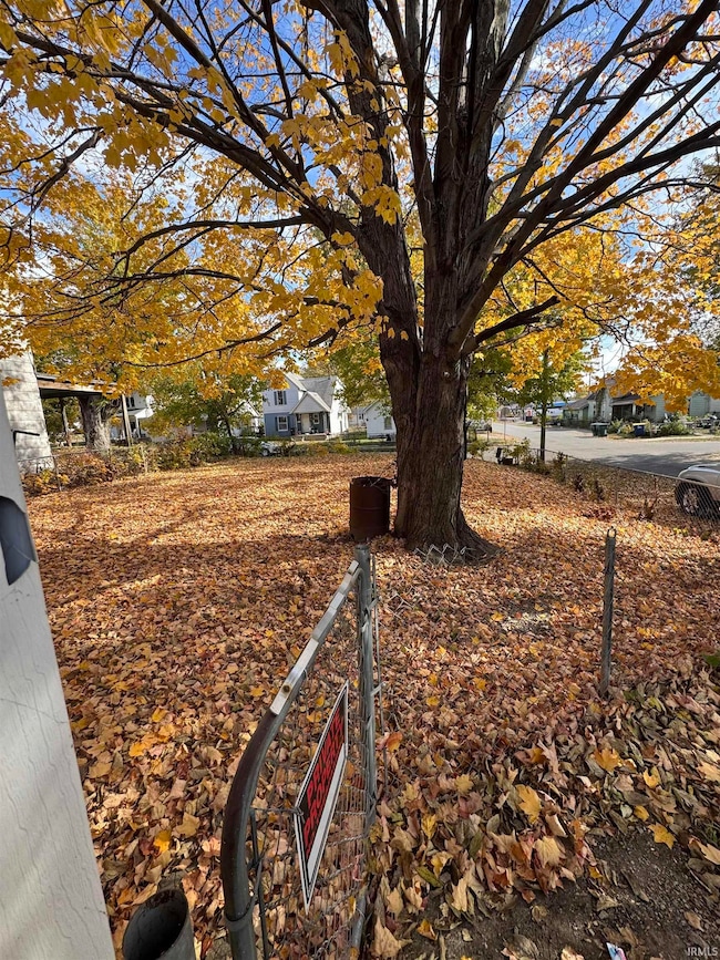 226 E 16th St, Muncie, IN 47302 - photo 3