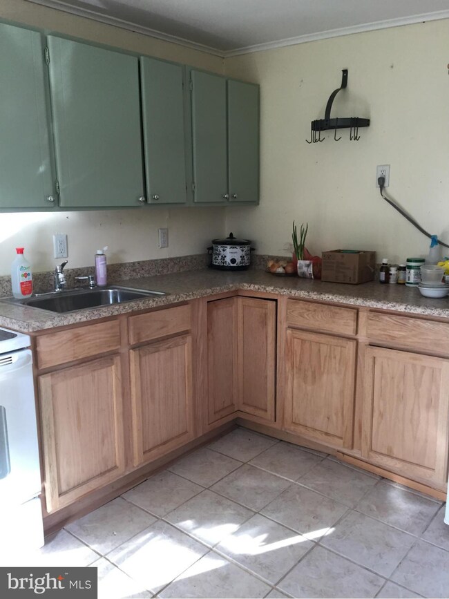 315 Nedmonton Rd, Martinsburg, WV 25404 - photo 3