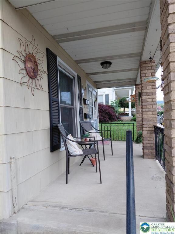 318 N 4th St, Lehighton, PA 18235 - photo 5