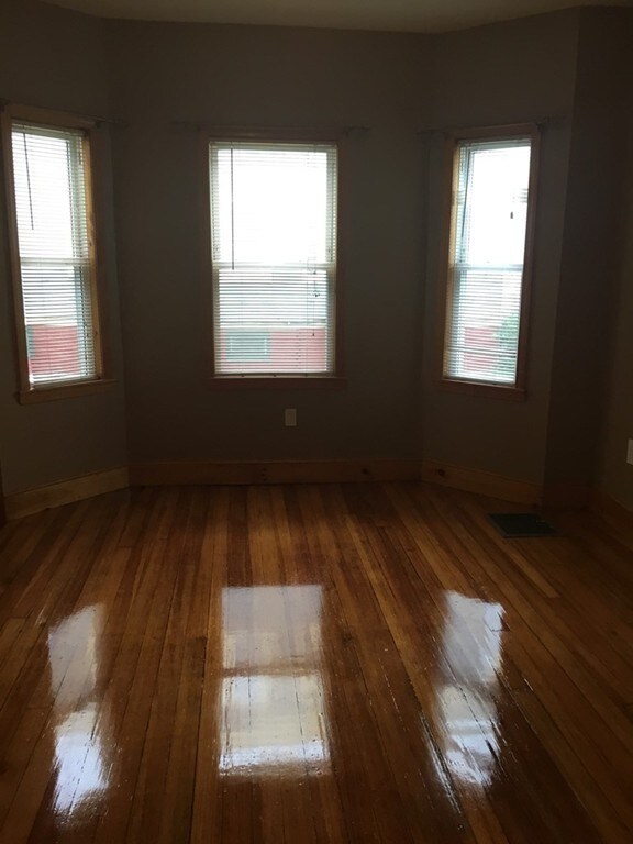 263 Fuller St unit 1, Dorchester Center, MA 02124 - photo 3