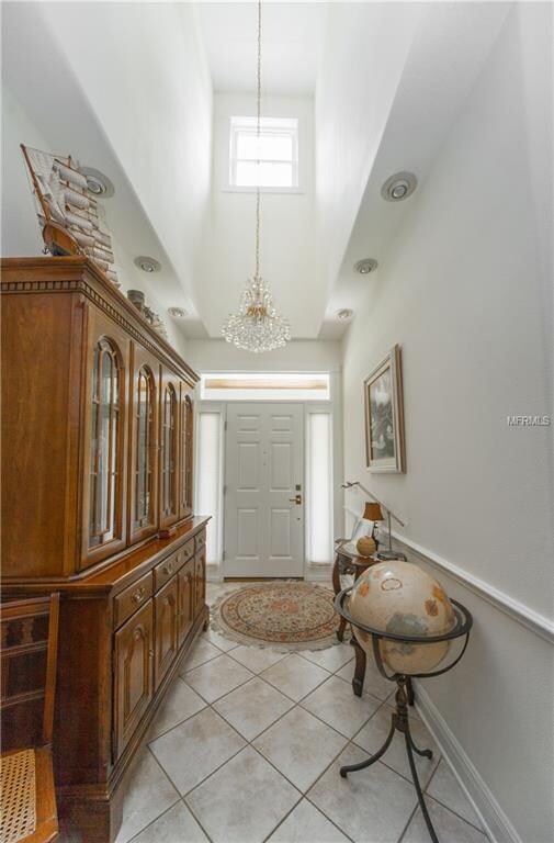The Dormer window over the Foyer draws tons of nat
