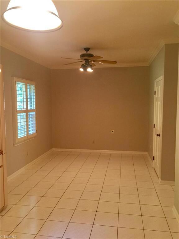 Breakfast Room