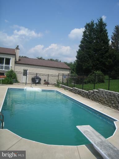 7689 Anvil Dr, Frederick, MD 21701 - photo 5