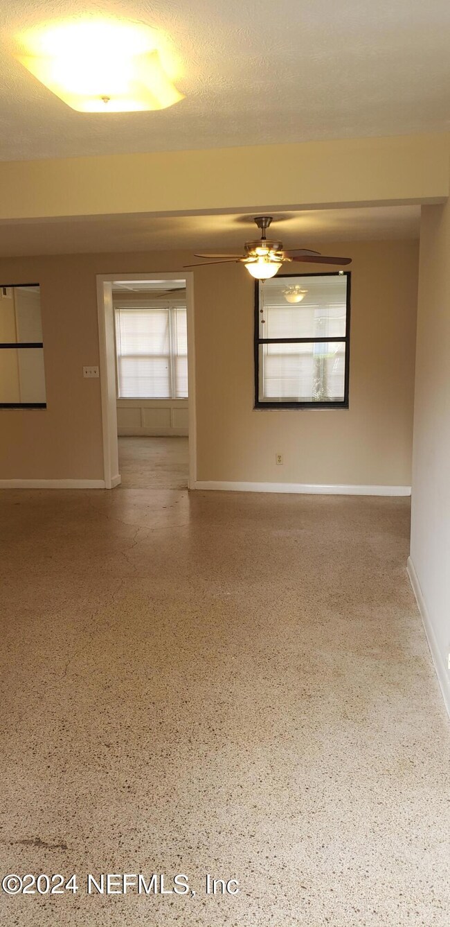 526 Talbot Ave, Jacksonville, FL 32205 - photo 2