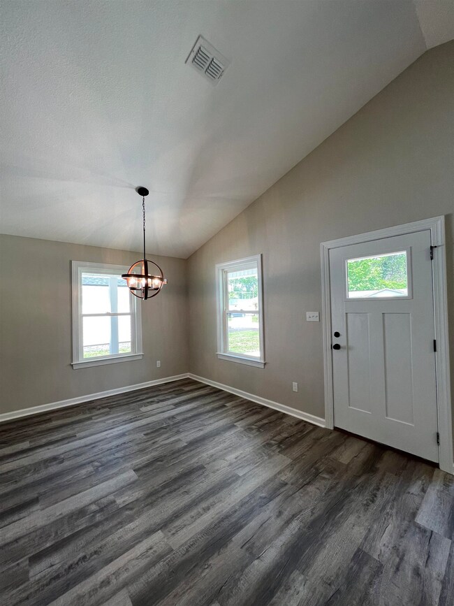 63 Winnebago St, Crawfordville, FL 32327 - photo 4