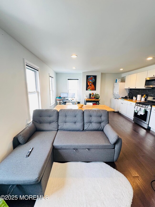 25 N 5th Ave, Long Branch, NJ 07740 - photo 5