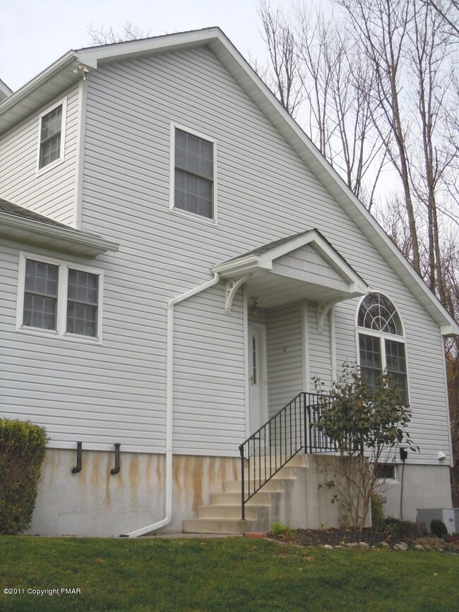 7 Woodhaven Ln, Stroudsburg, PA 18360 - photo 2