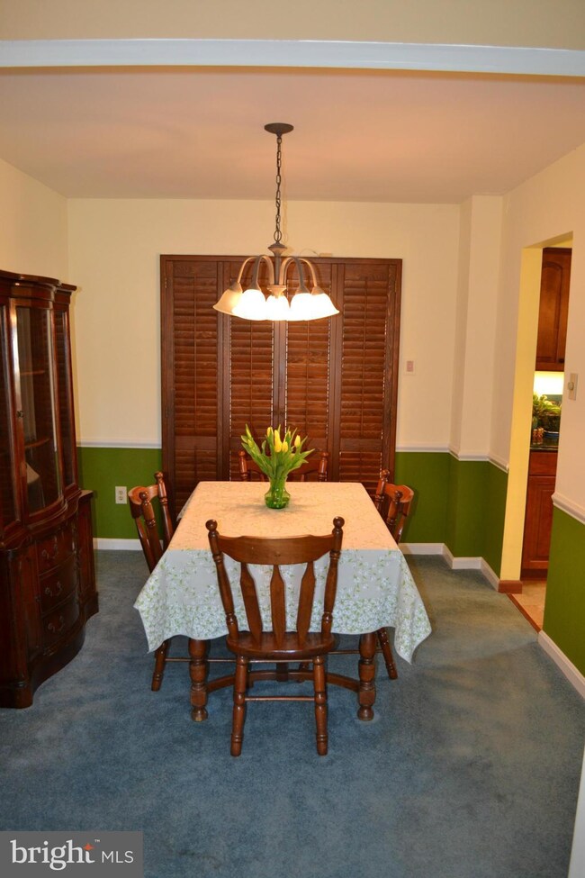 2406 Westridge Rd, Lutherville Timonium, MD 21093 - photo 6