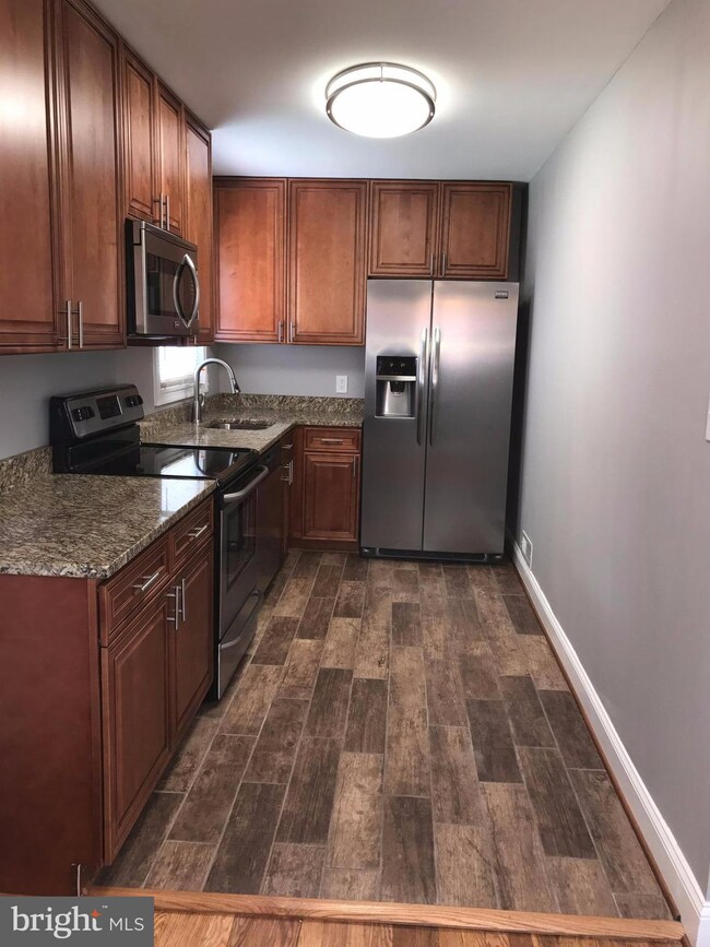 6005 Belle Ct, Hyattsville, MD 20782 - photo 3