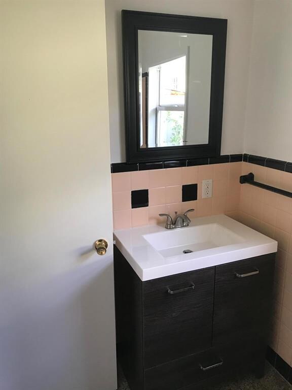 2706 Poinsettia Ave, West Palm Beach, FL 33407 - photo 2