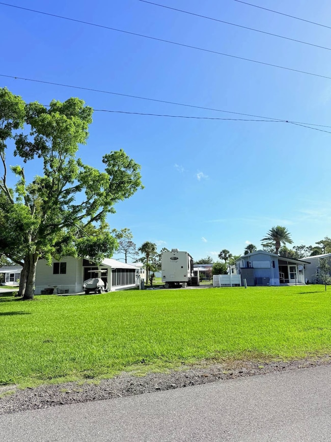 257 Bainbridge Dr unit 257, Nokomis, FL 34275 - photo 3