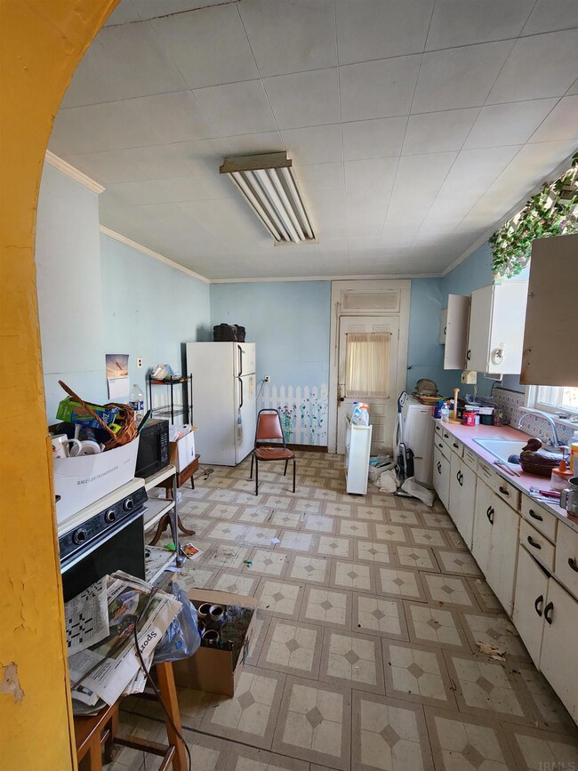 828 Wheatland Ave, Logansport, IN 46947 - photo 6